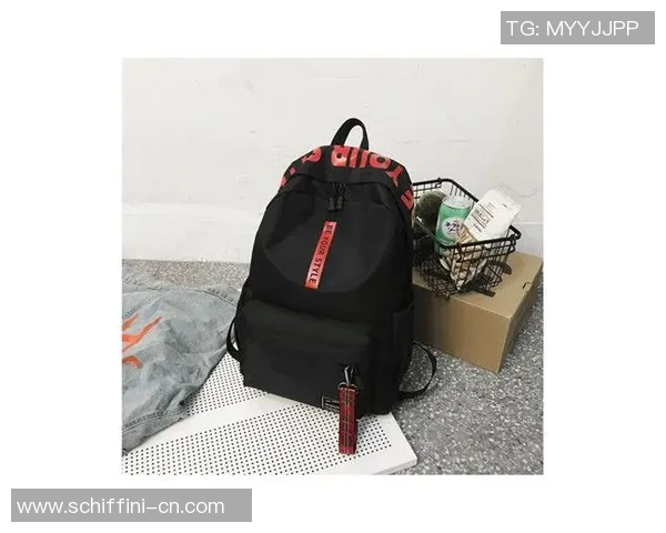 时尚运动风潮流足球明星双肩背包图片展示与购买指南